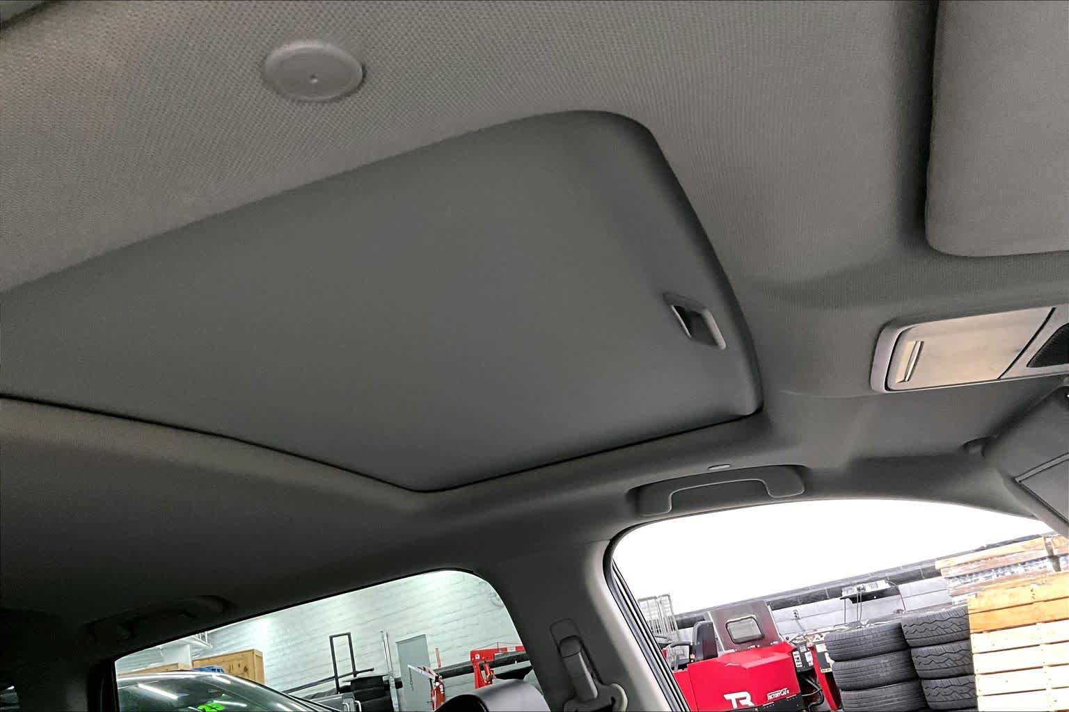Used 2025 Honda CR-V EX-L image 14