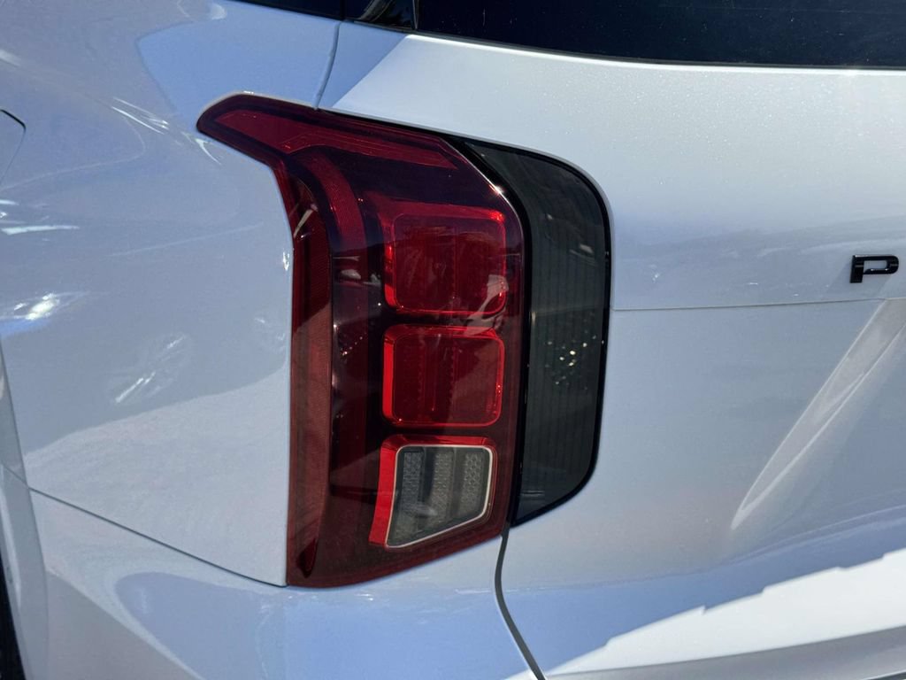 Certified 2024 Hyundai Palisade Calligraphy AWD/4WD image 11