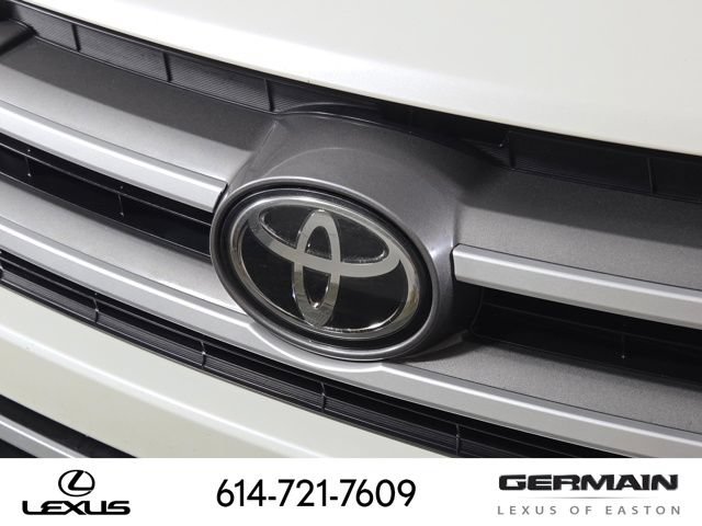 Used 2019 Toyota Highlander XLE AWD/4WD image 13