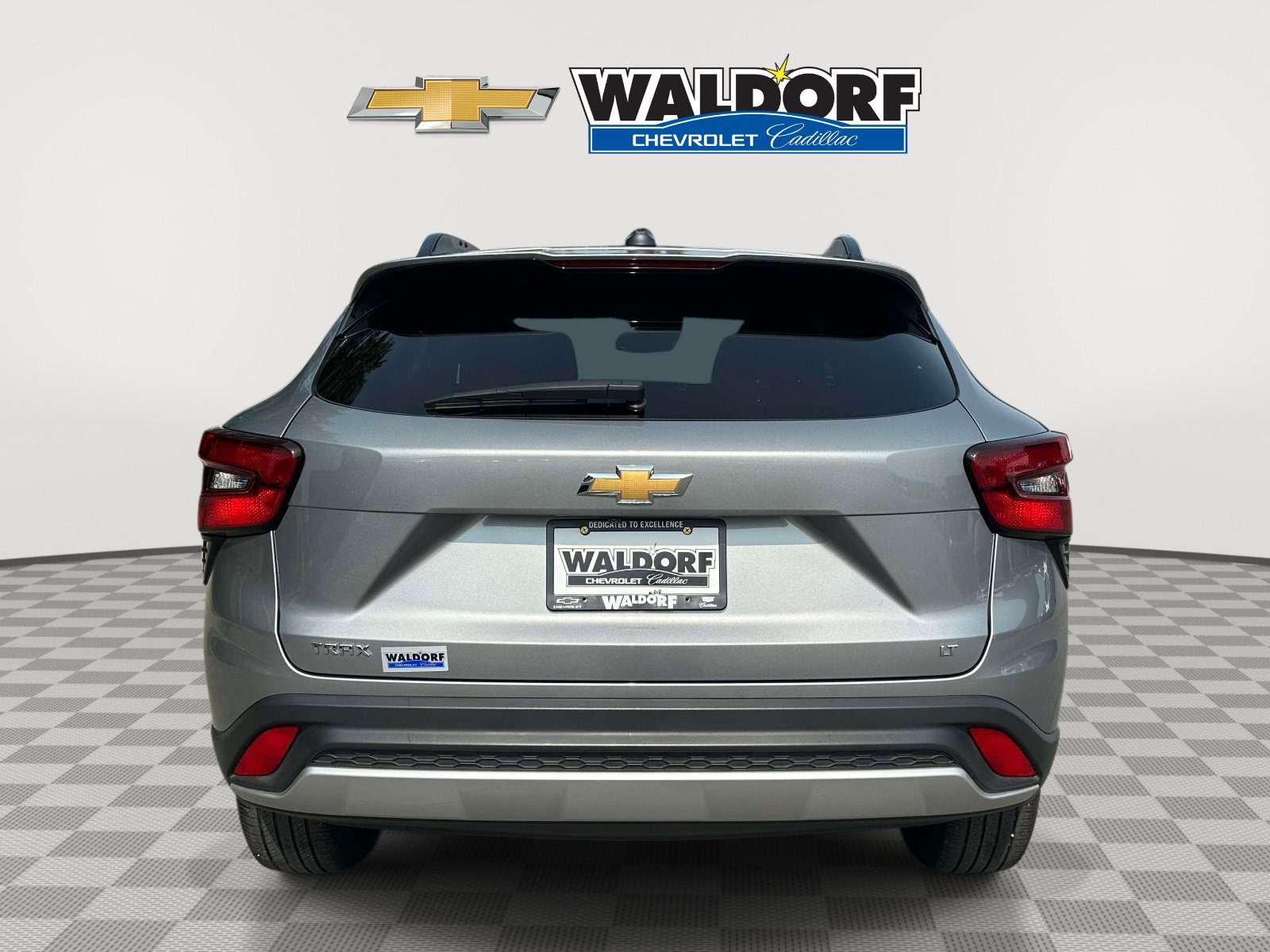 Used 2025 Chevrolet Trax LT FWD image 5