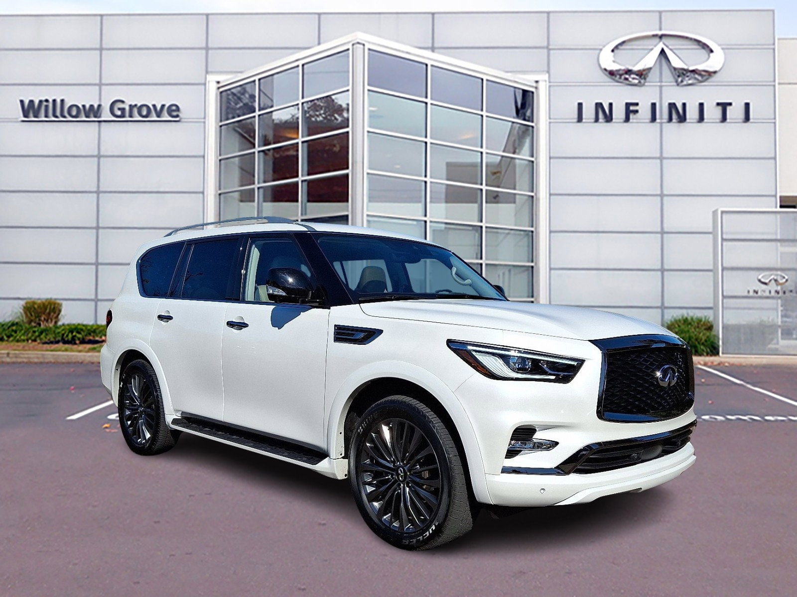 Certified 2024 INFINITI QX80 Premium Select w/ Cargo Package