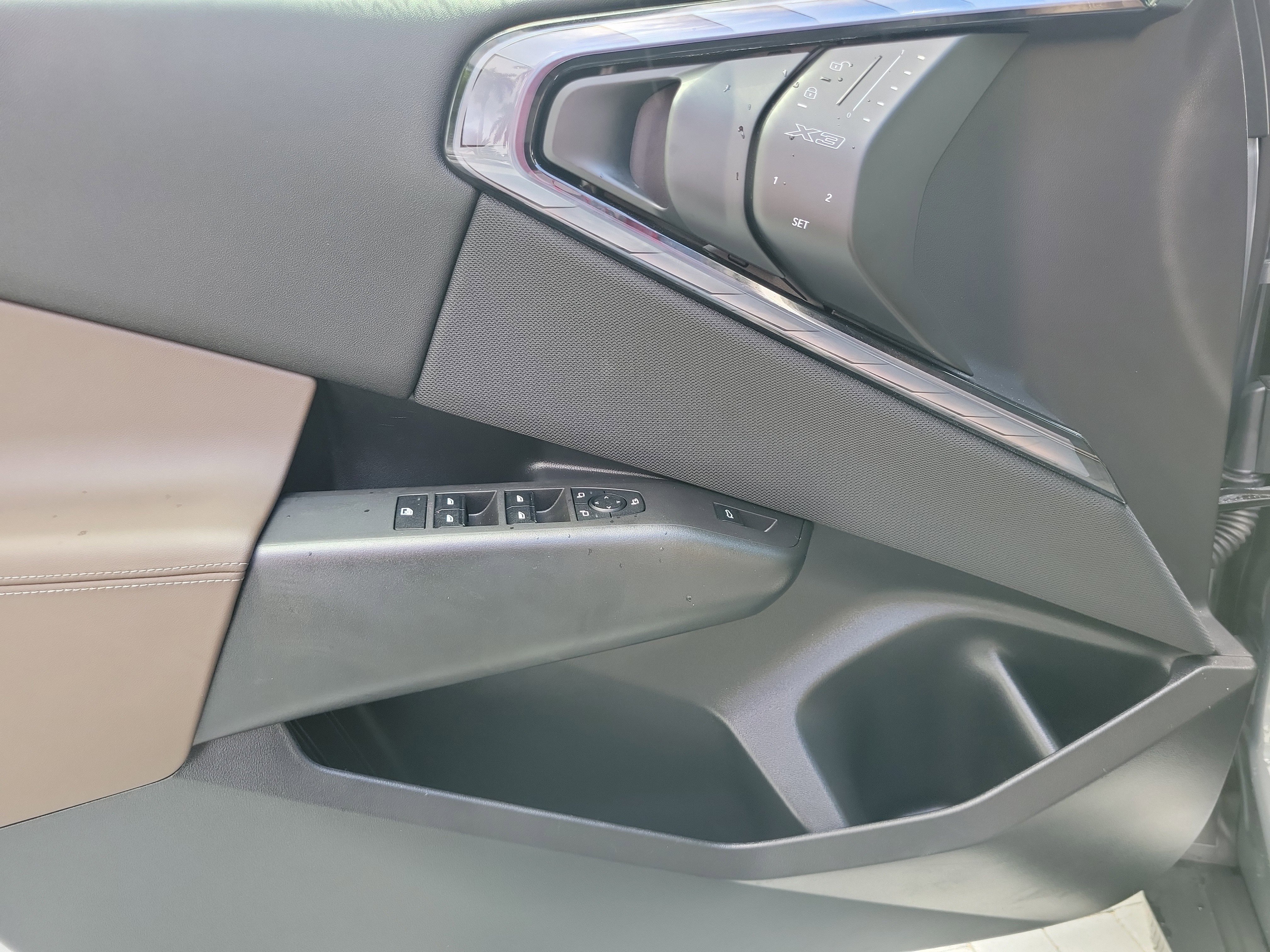 Used 2025 BMW X3 xDrive30i w/ Premium Package image 18