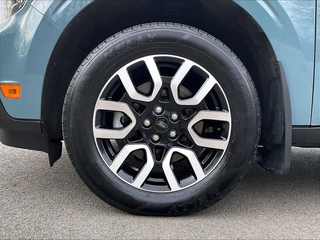 Used 2023 Ford Maverick Lariat w/ Equipment Group 500A Standard AWD/4WD image 22