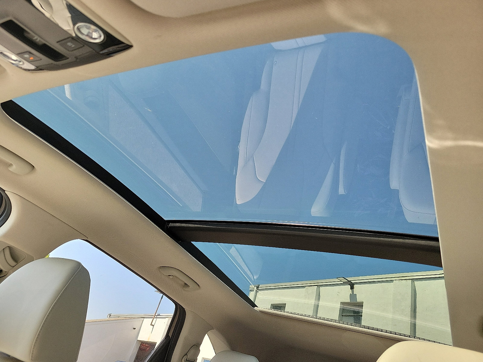 Used 2024 Kia Sorento SX image 7