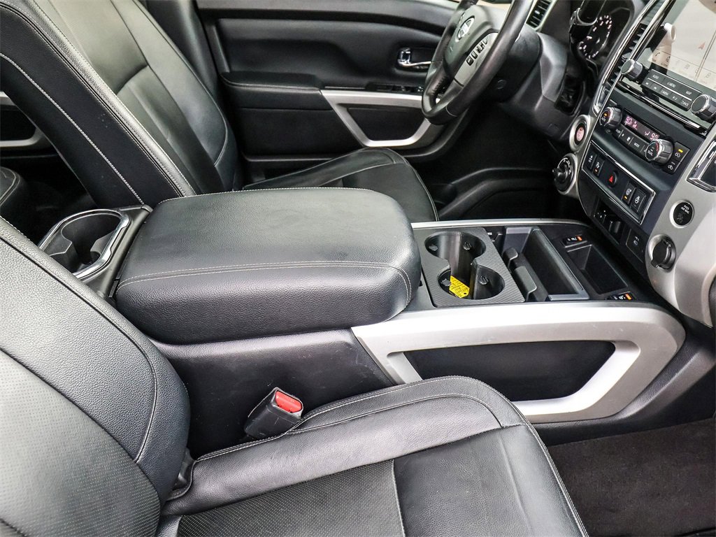 Used 2020 Nissan Titan SL w/ Moonroof Package image 19
