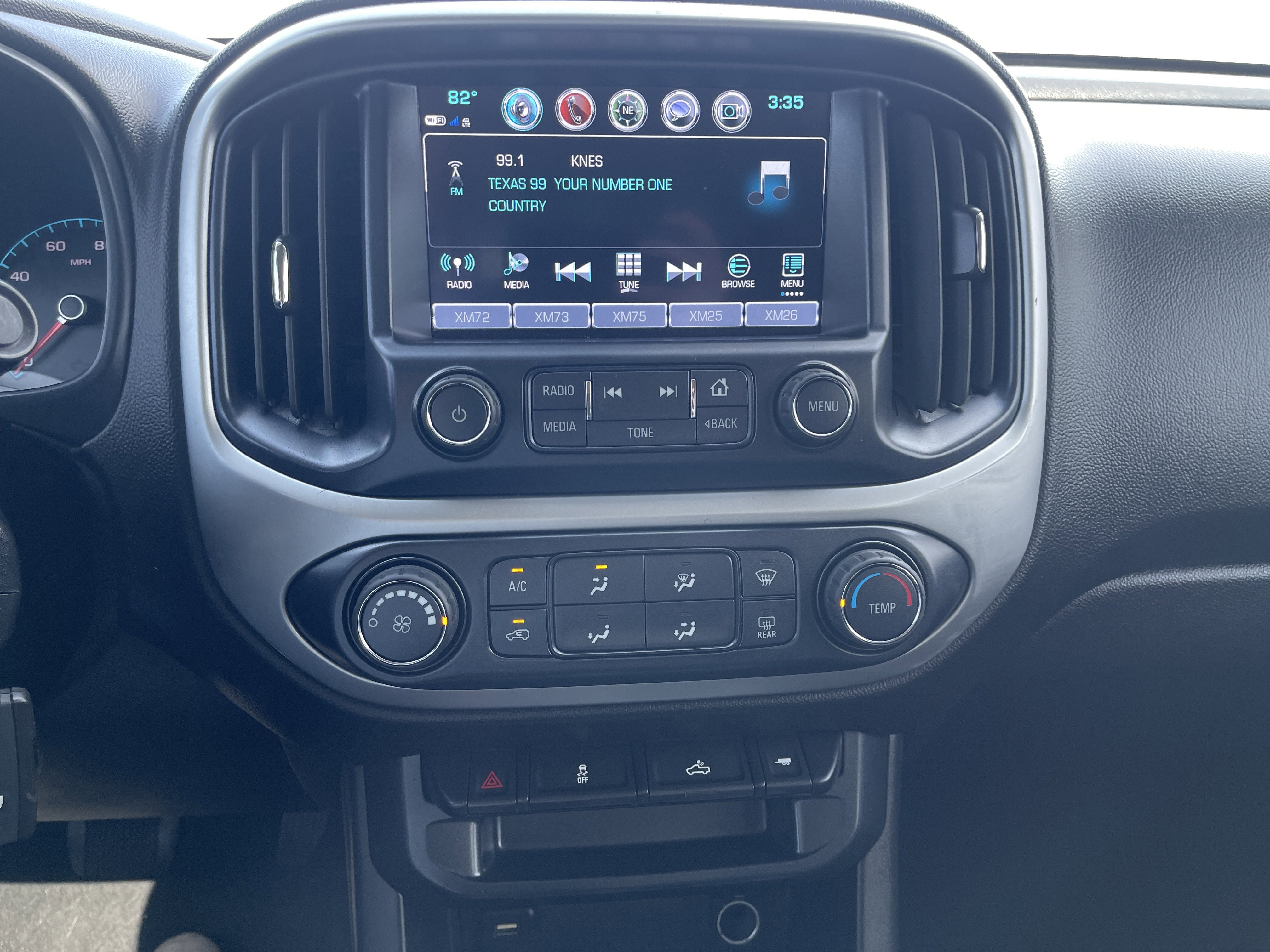 Used 2018 Chevrolet Colorado LT w/ Redline Special Edition image 23