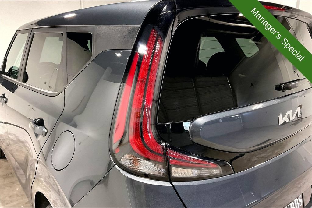 Used 2025 Kia Soul LX FWD image 35