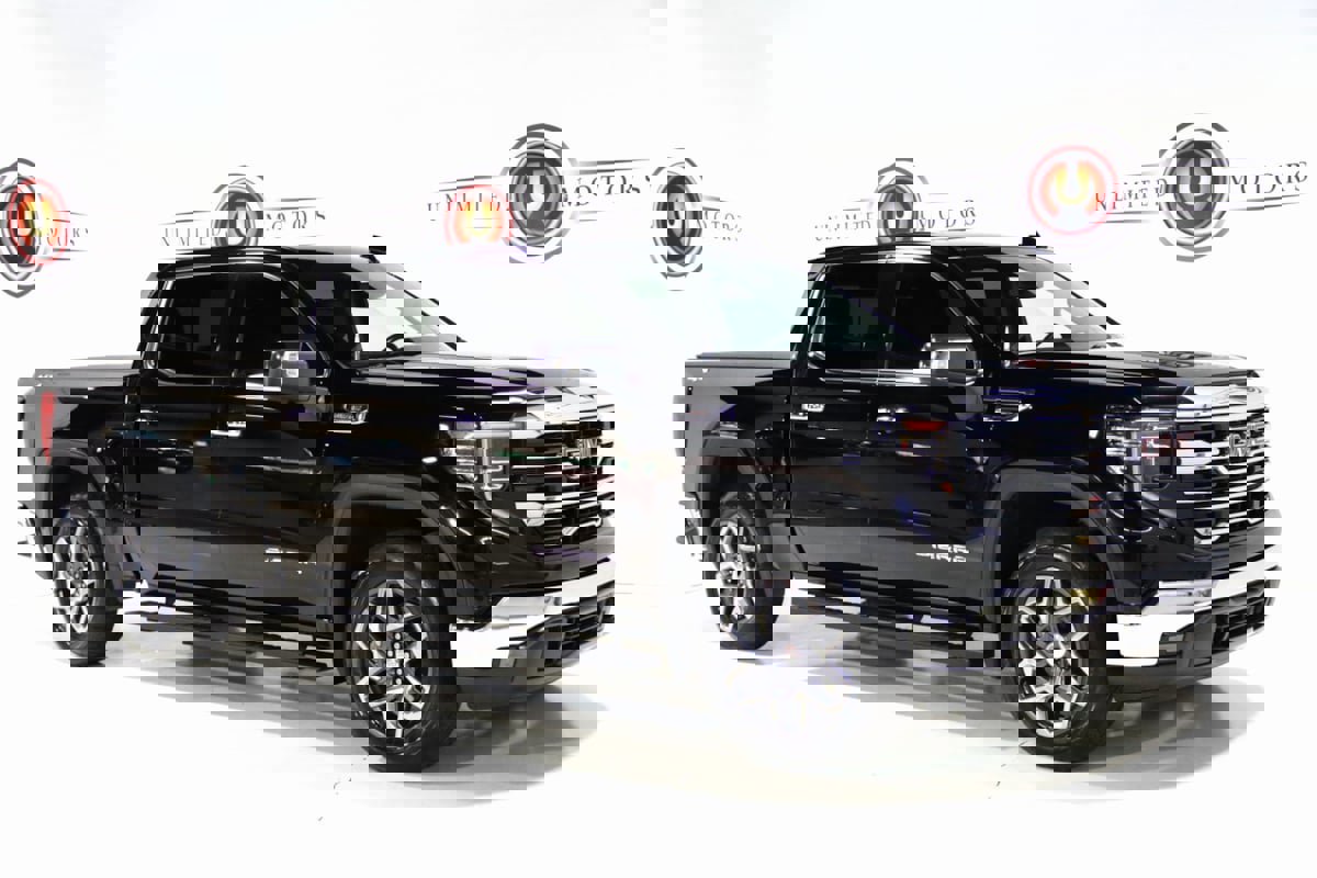 Used 2023 GMC Sierra 1500 SLT w/ SLT Convenience Package image 7