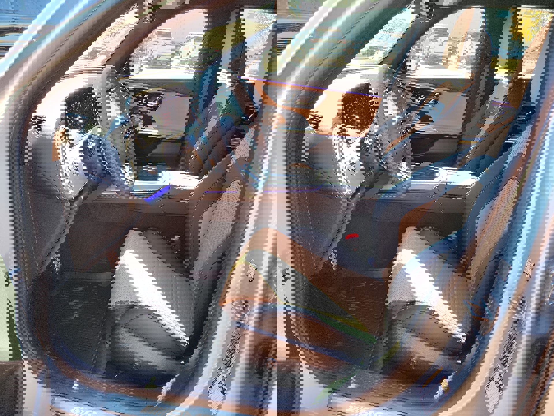 New 2025 Mercedes-Benz E 53 AMG e 4MATIC Sedan image 16