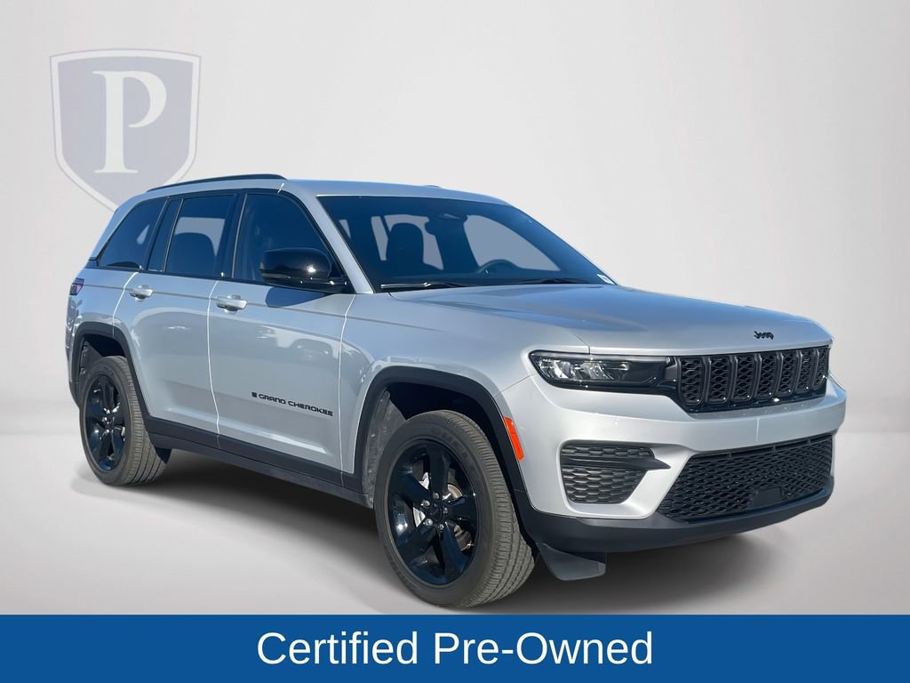 Certified 2025 Jeep Grand Cherokee Altitude image 2