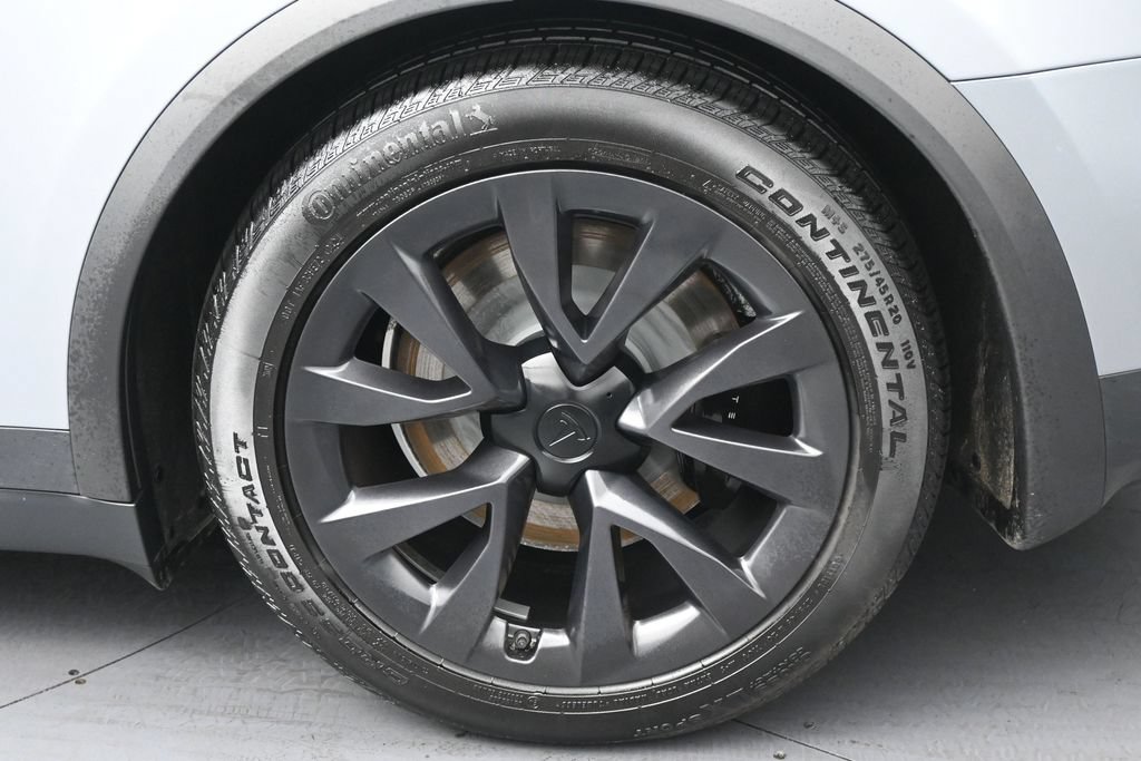 Used 2025 Tesla Model X AWD/4WD image 33