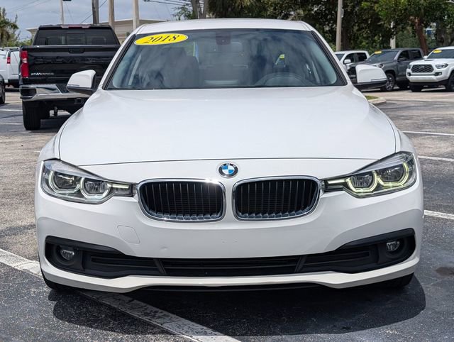 Used 2018 BMW 320i Sedan image 2