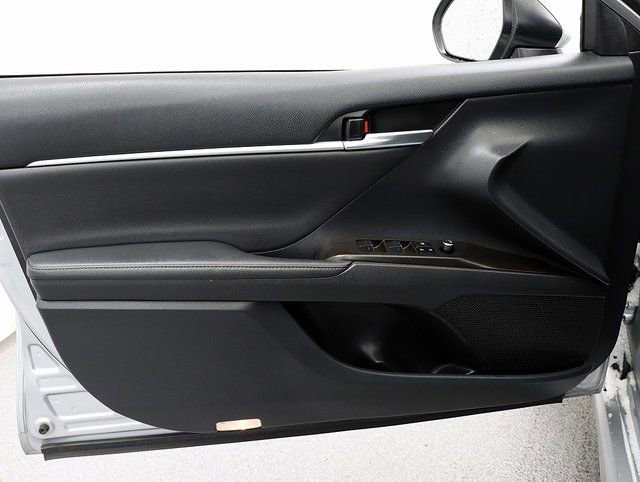 Used 2023 Toyota Camry XSE image 21