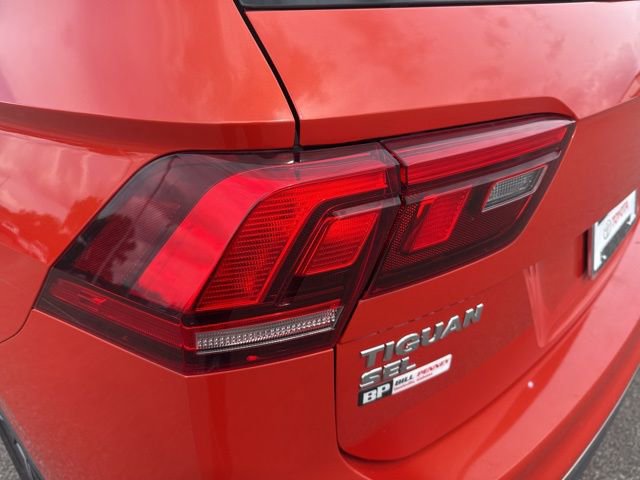 Used 2018 Volkswagen Tiguan SEL FWD image 10