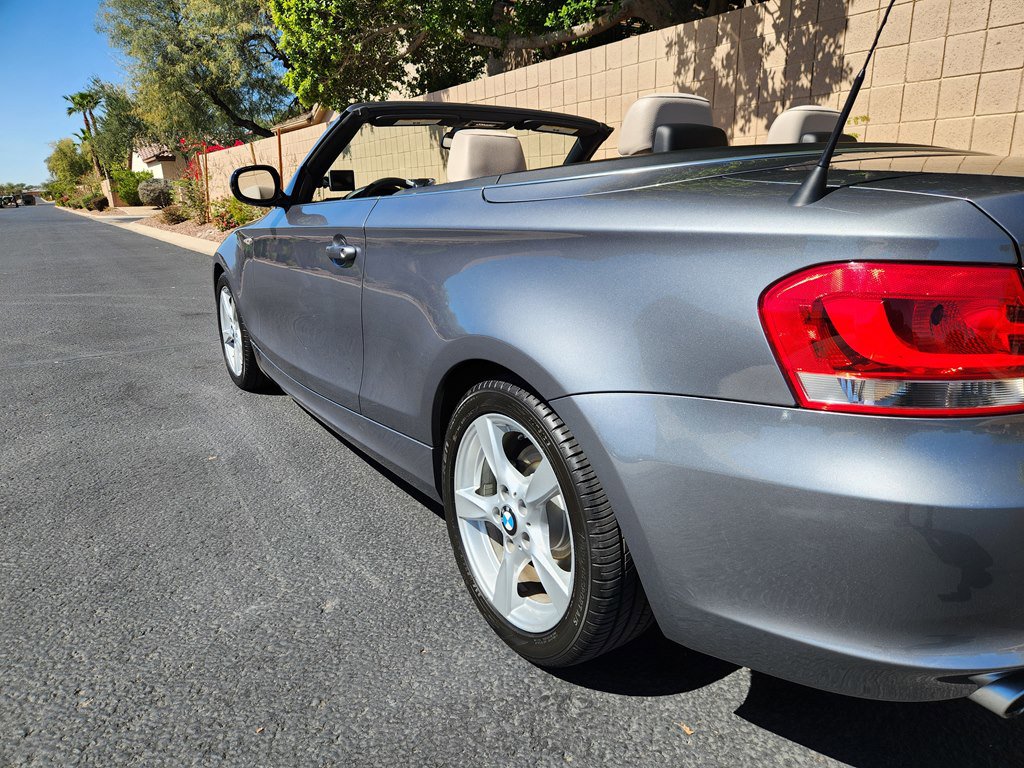 Used 2013 BMW 128i Convertible image 11