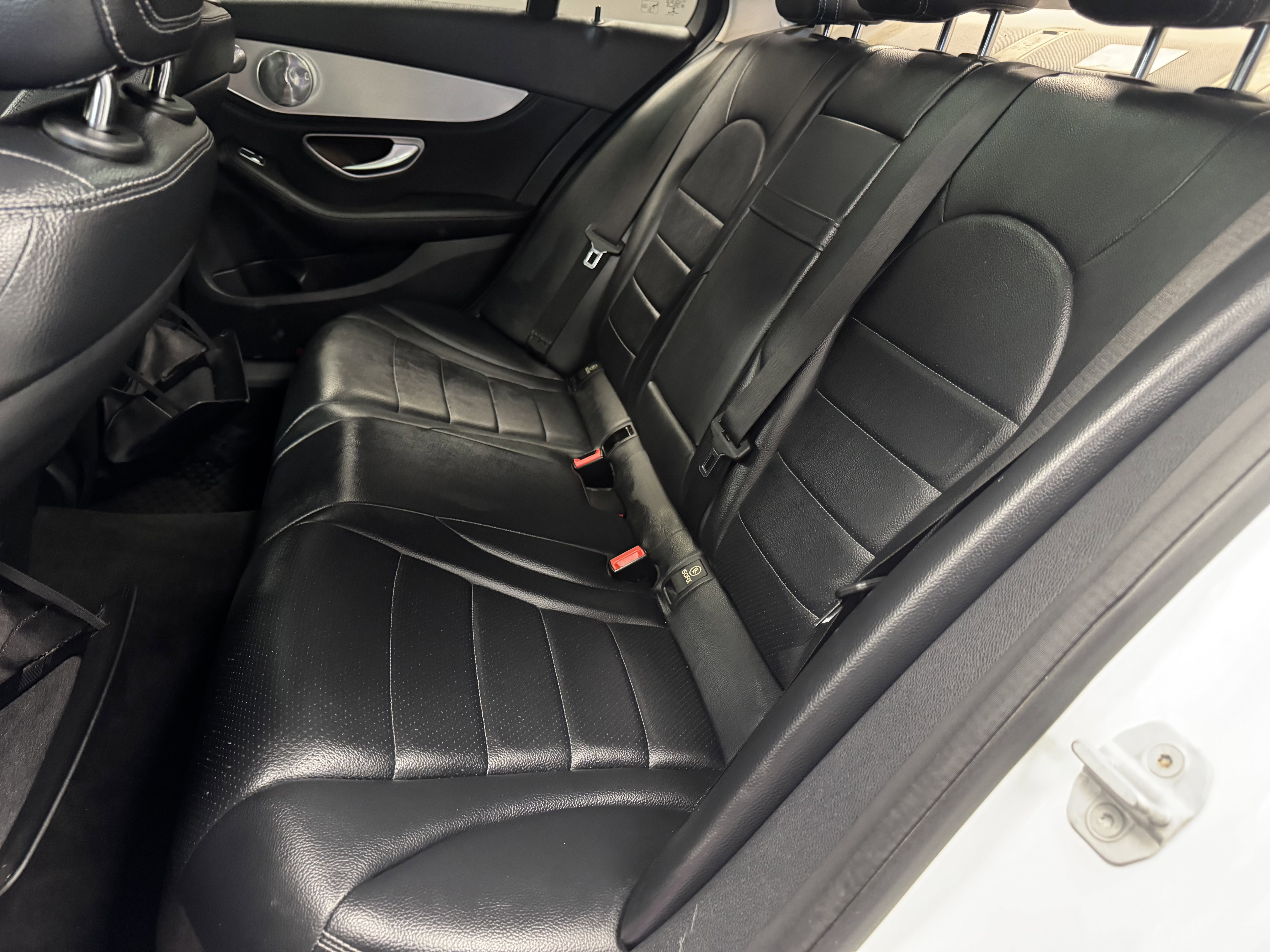 Used 2015 Mercedes-Benz C 300 4MATIC Sedan w/ Premium 1 Package image 11