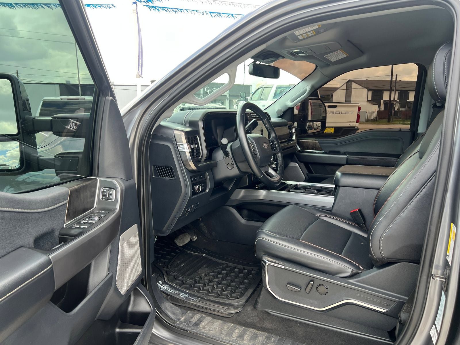 Used 2024 Ford F250 Lariat AWD/4WD image 22