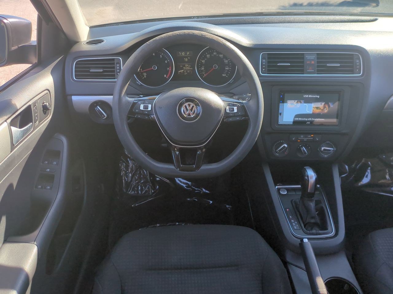Used 2015 Volkswagen Jetta SE FWD image 30