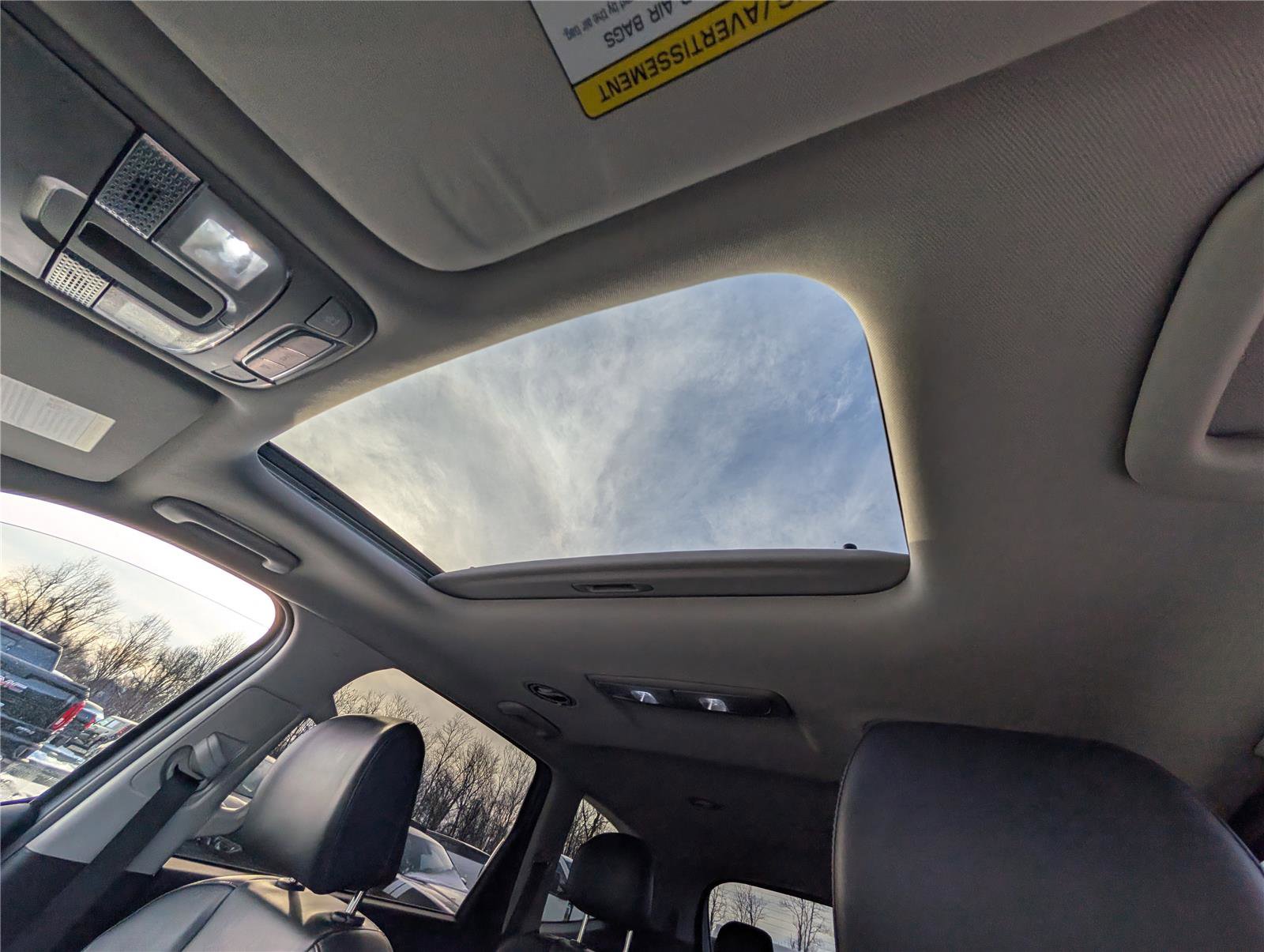 Used 2022 Kia Telluride S image 31