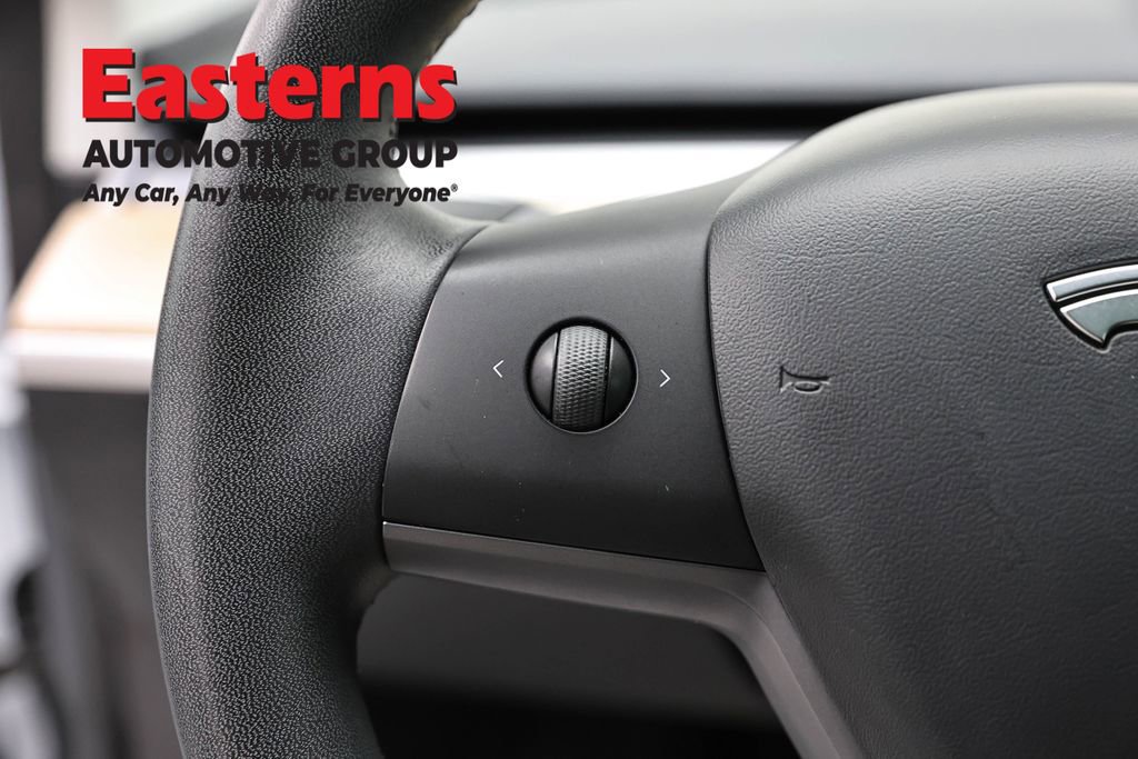 Used 2020 Tesla Model 3 Standard Range Plus RWD image 15