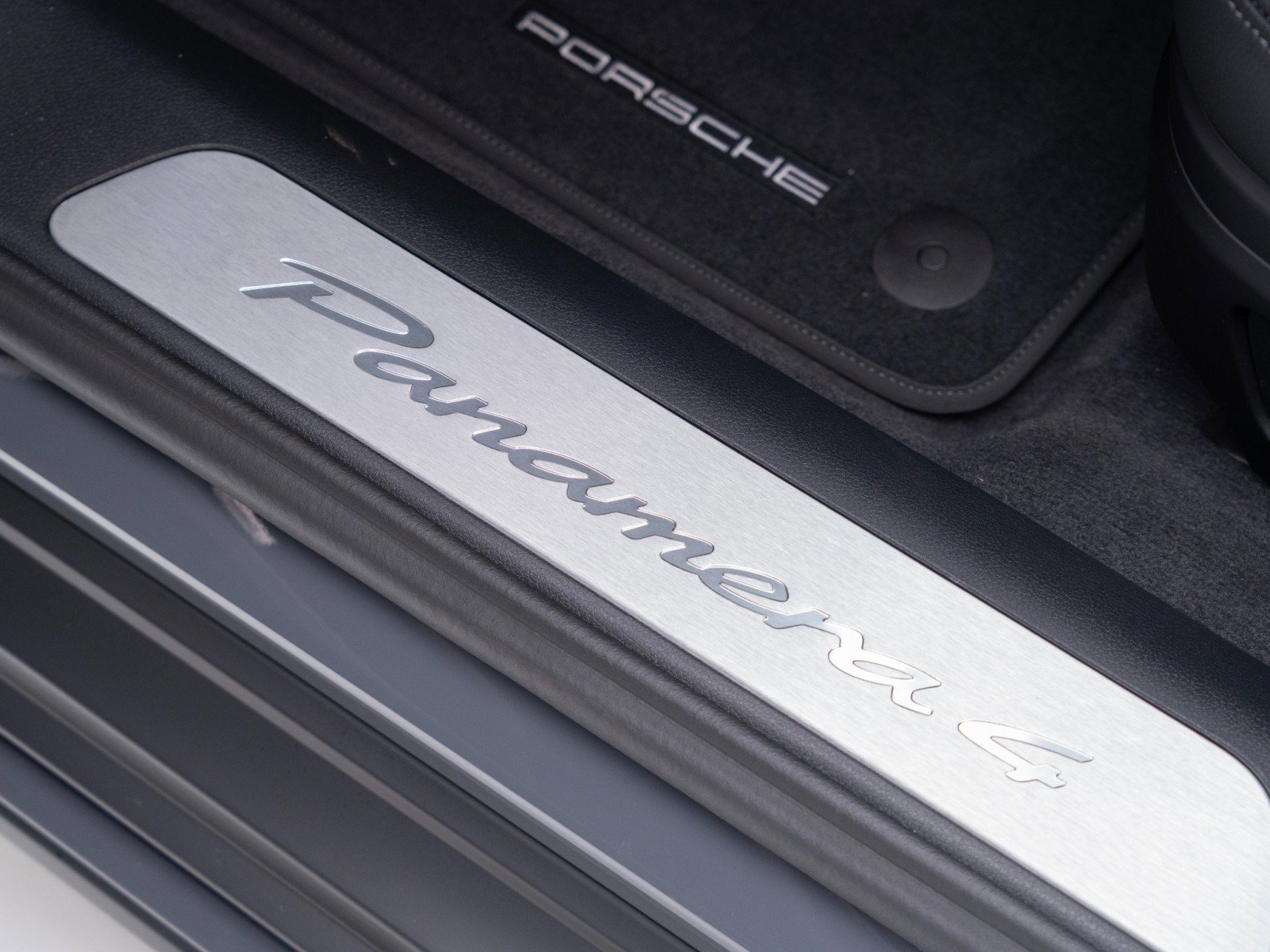 New 2026 Porsche Panamera 4 image 14