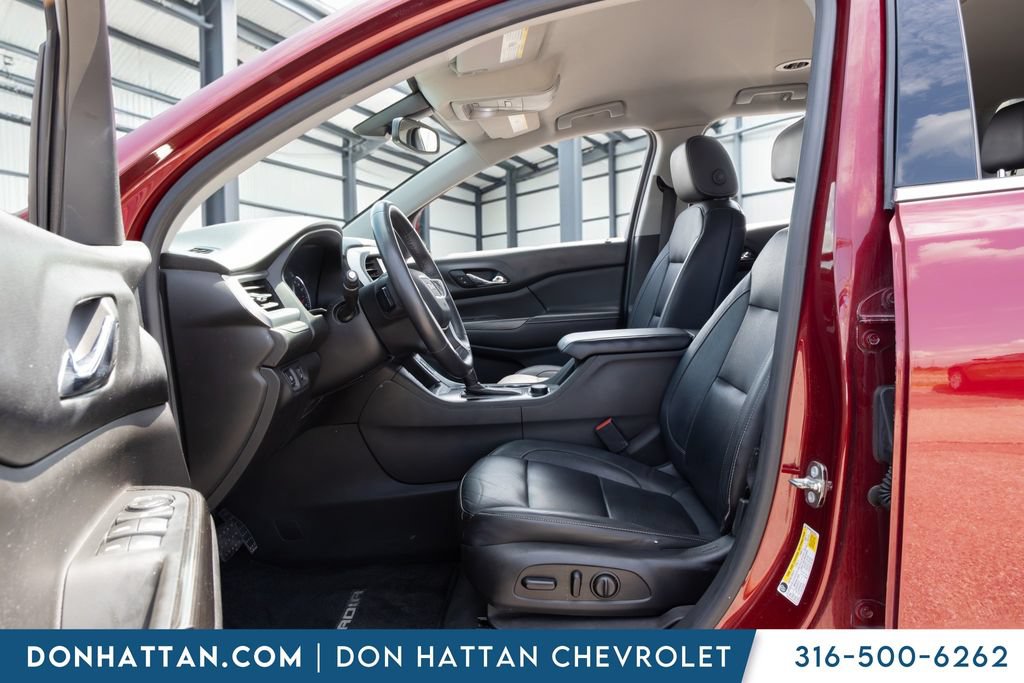 Used 2017 GMC Acadia SLT FWD image 3