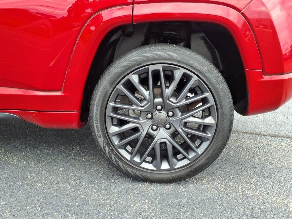 Used 2022 Jeep Compass Limited image 21