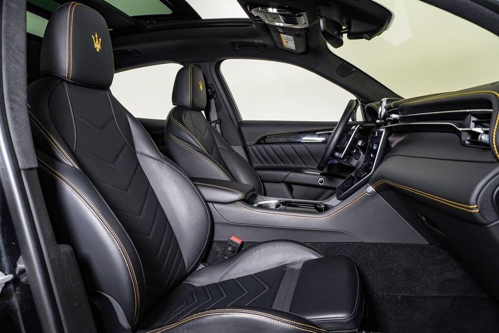 Certified 2023 Maserati Grecale Modena AWD/4WD image 15