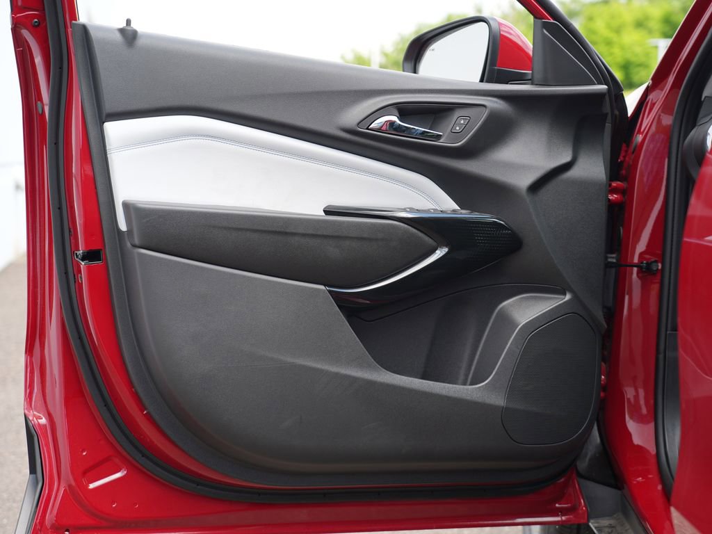 New 2026 Chevrolet Trax LT w/ Driver Confidence Package FWD image 11