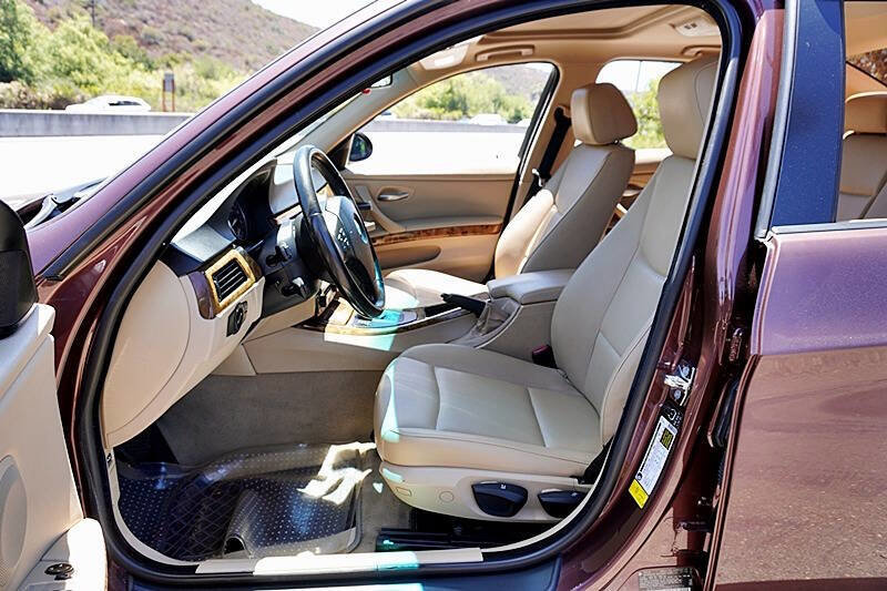 Used 2006 BMW 325i Sedan image 17