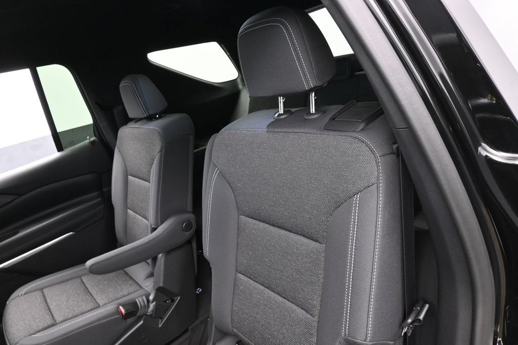 Used 2026 Chevrolet Traverse LT FWD image 31