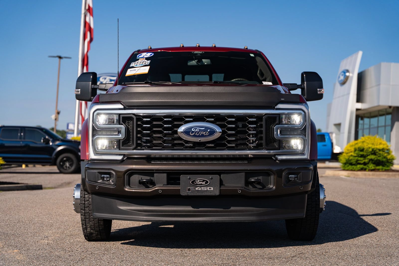 Used 2025 Ford F450 King Ranch w/ FX4 Off-Road Package AWD/4WD image 2