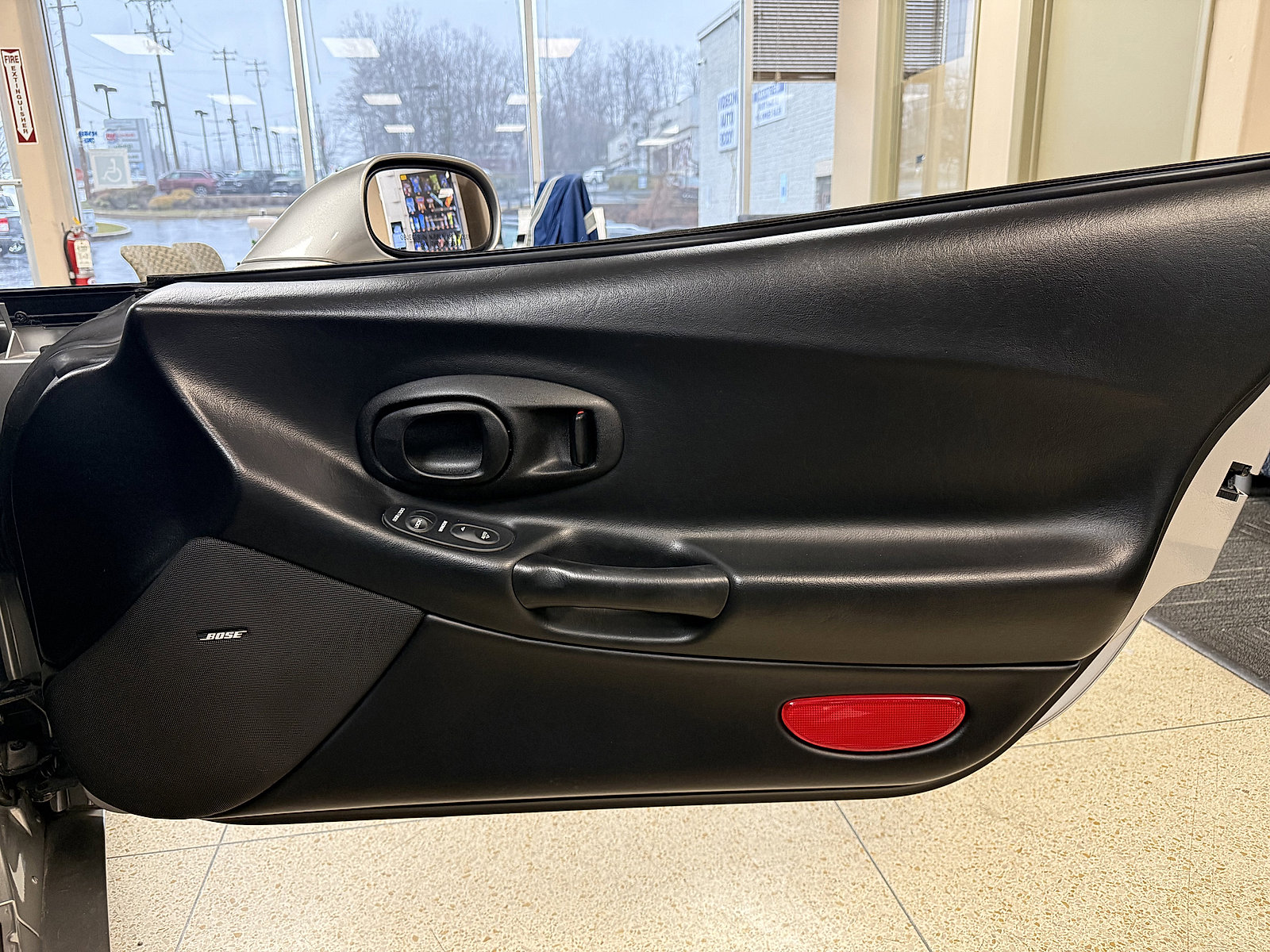 Used 2004 Chevrolet Corvette Coupe image 18