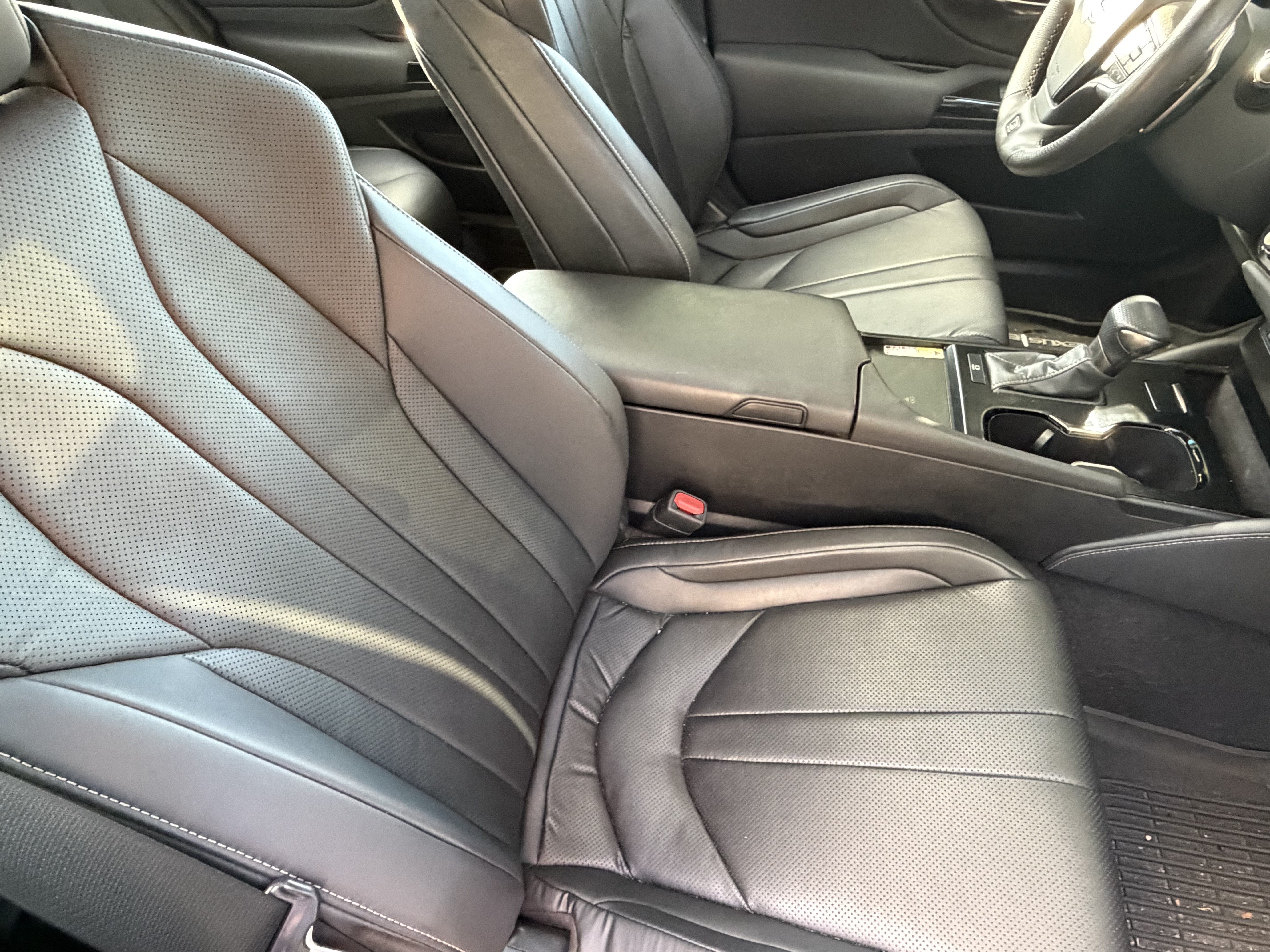Certified 2023 Lexus ES 350 F Sport w/ Accessory Package (Z2) FWD image 38
