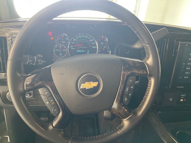 Used 2017 Chevrolet Express 2500 Extended image 9