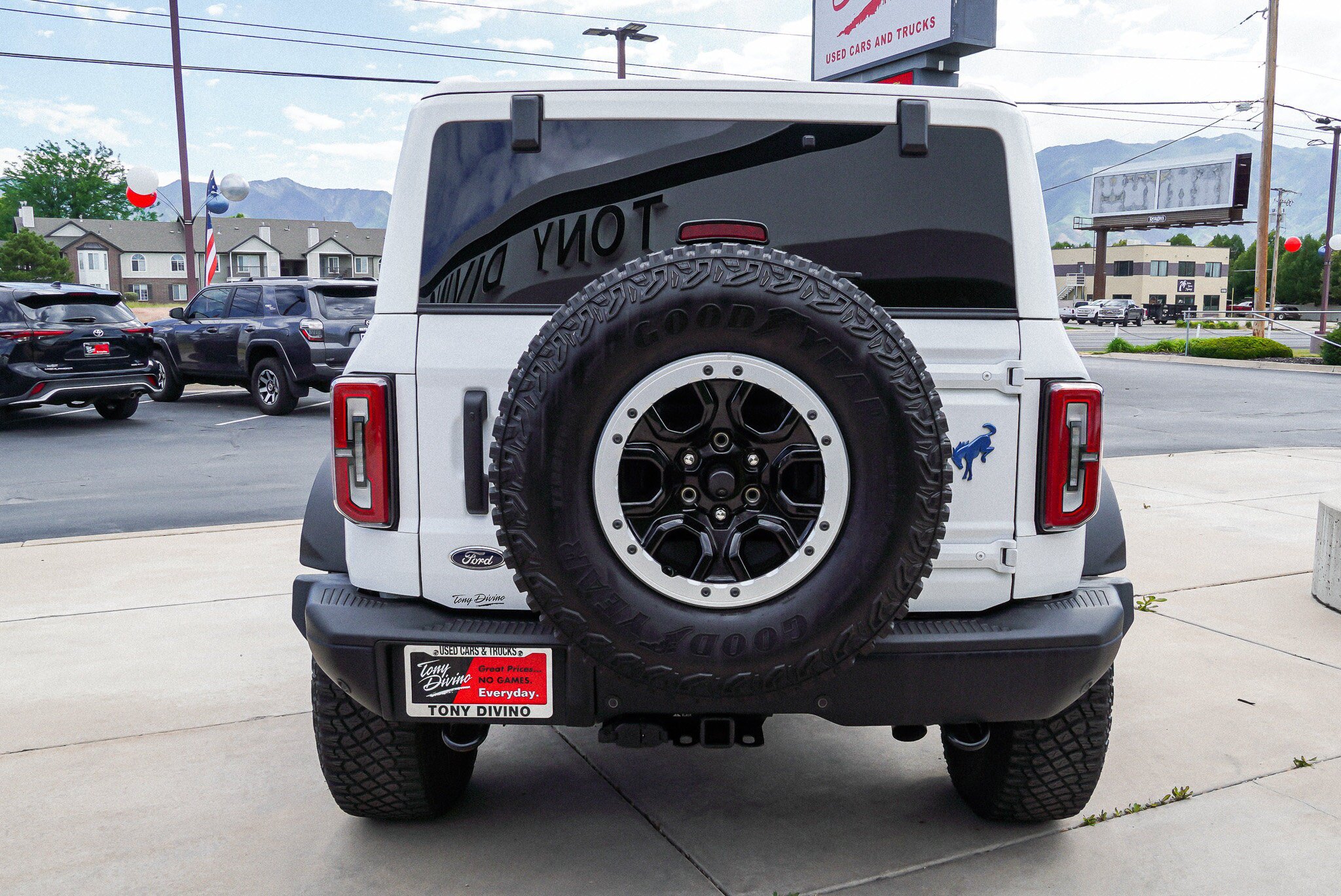 Used 2024 Ford Bronco Badlands AWD/4WD image 7