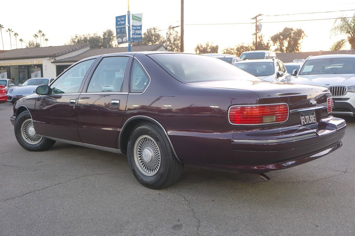 Used 1996 Chevrolet Caprice SS image 4