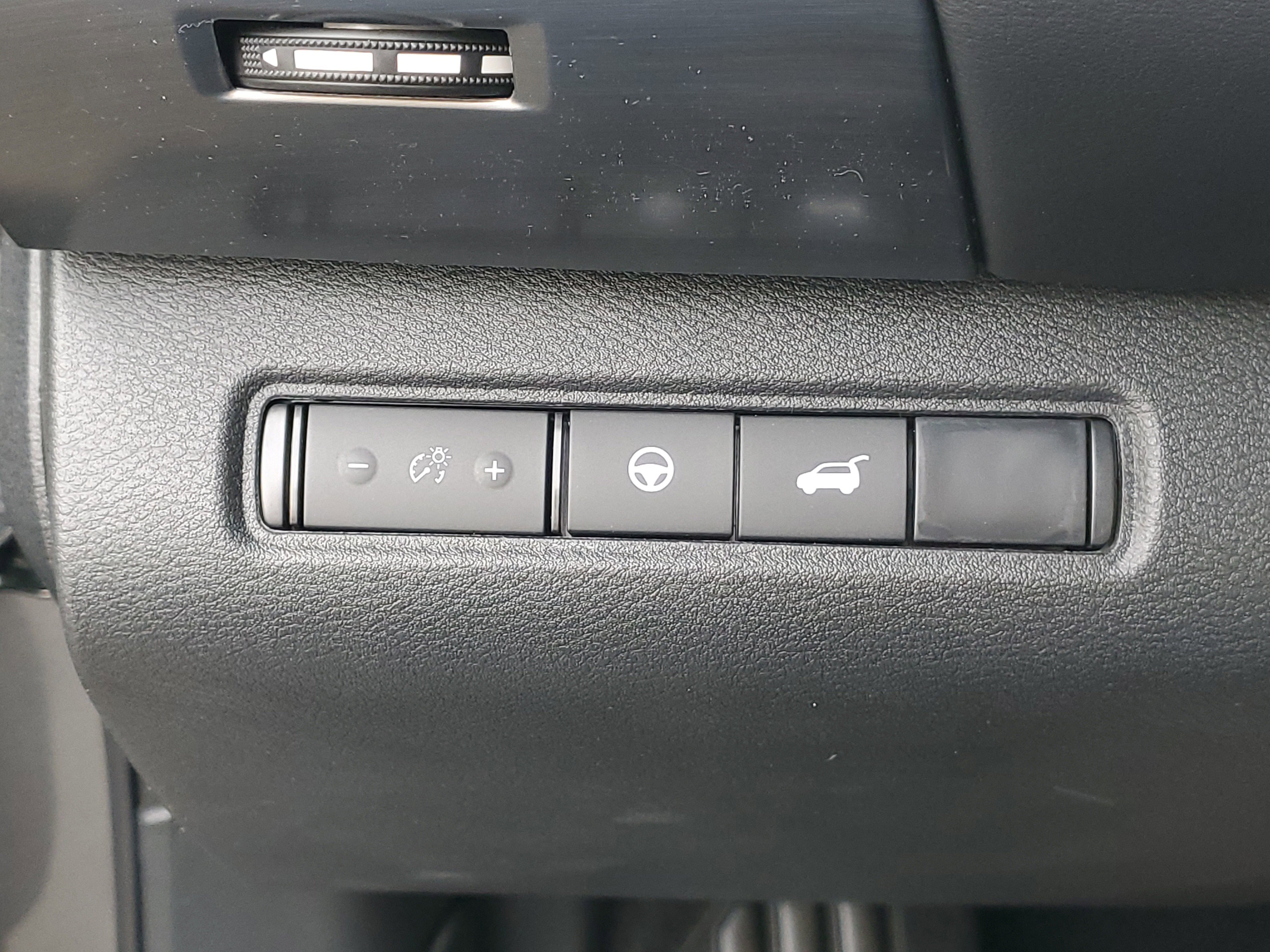 New 2026 Nissan Pathfinder SL w/ SL Premium Package image 9