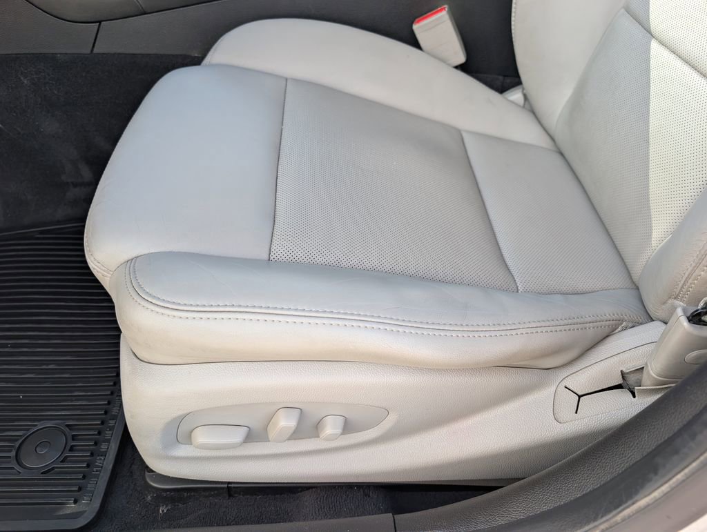 Used 2018 Cadillac ATS Luxury w/ Safety and Security Package image 13