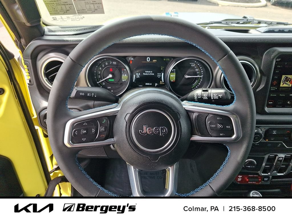 Used 2023 Jeep Wrangler Unlimited Rubicon 4xe AWD/4WD image 21
