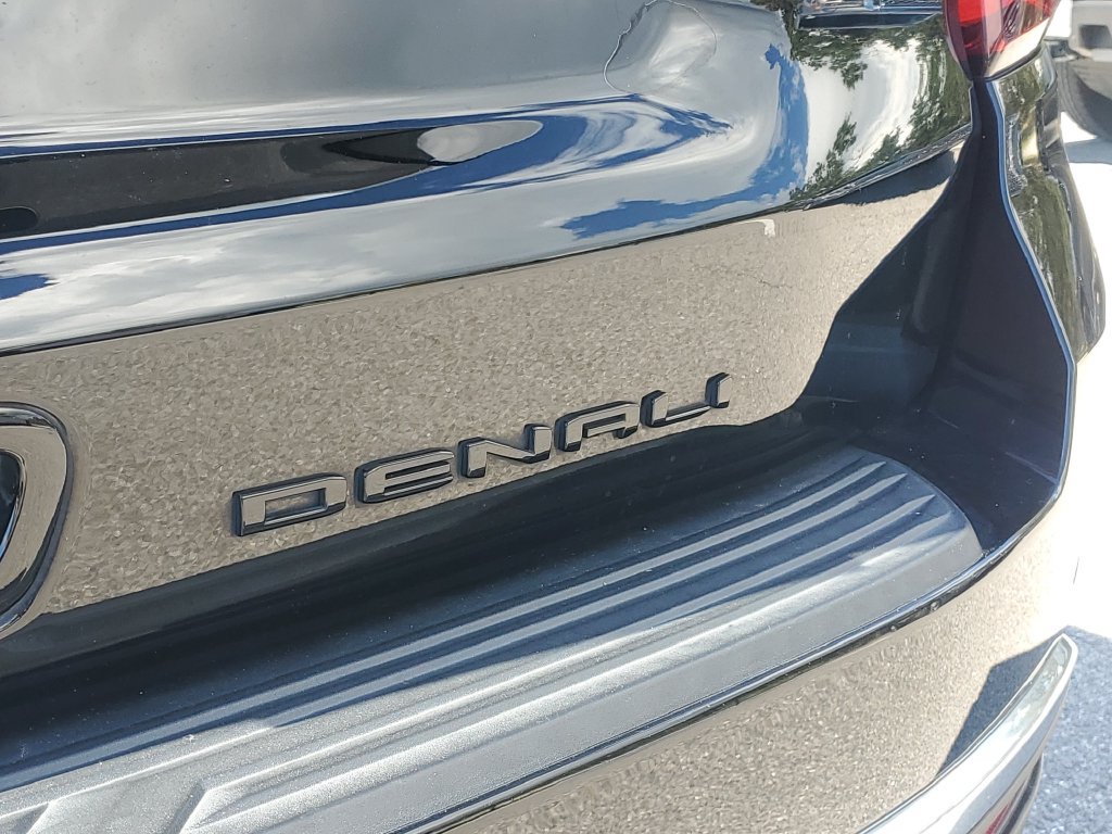 Used 2022 GMC Yukon Denali w/ Max Trailering Package AWD/4WD image 12