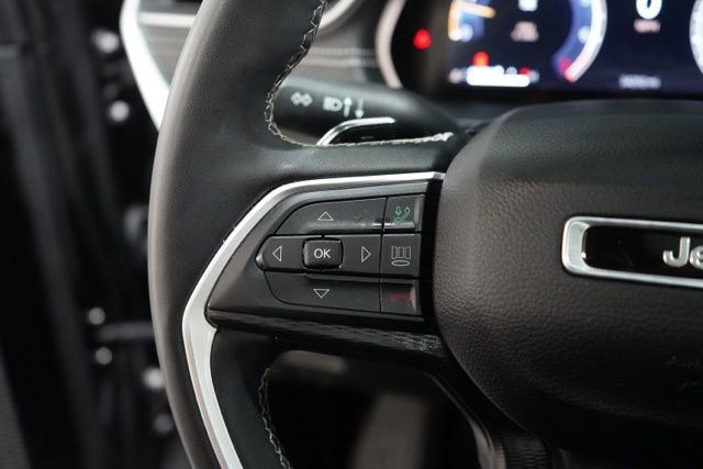 Used 2023 Jeep Grand Cherokee L Altitude image 23