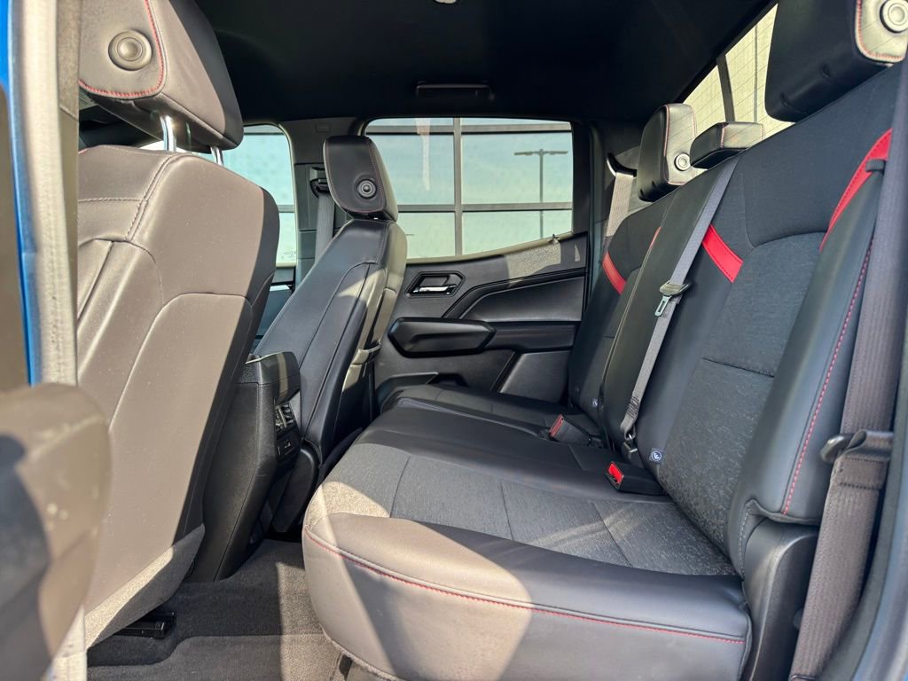 Used 2024 Chevrolet Colorado Z71 image 21