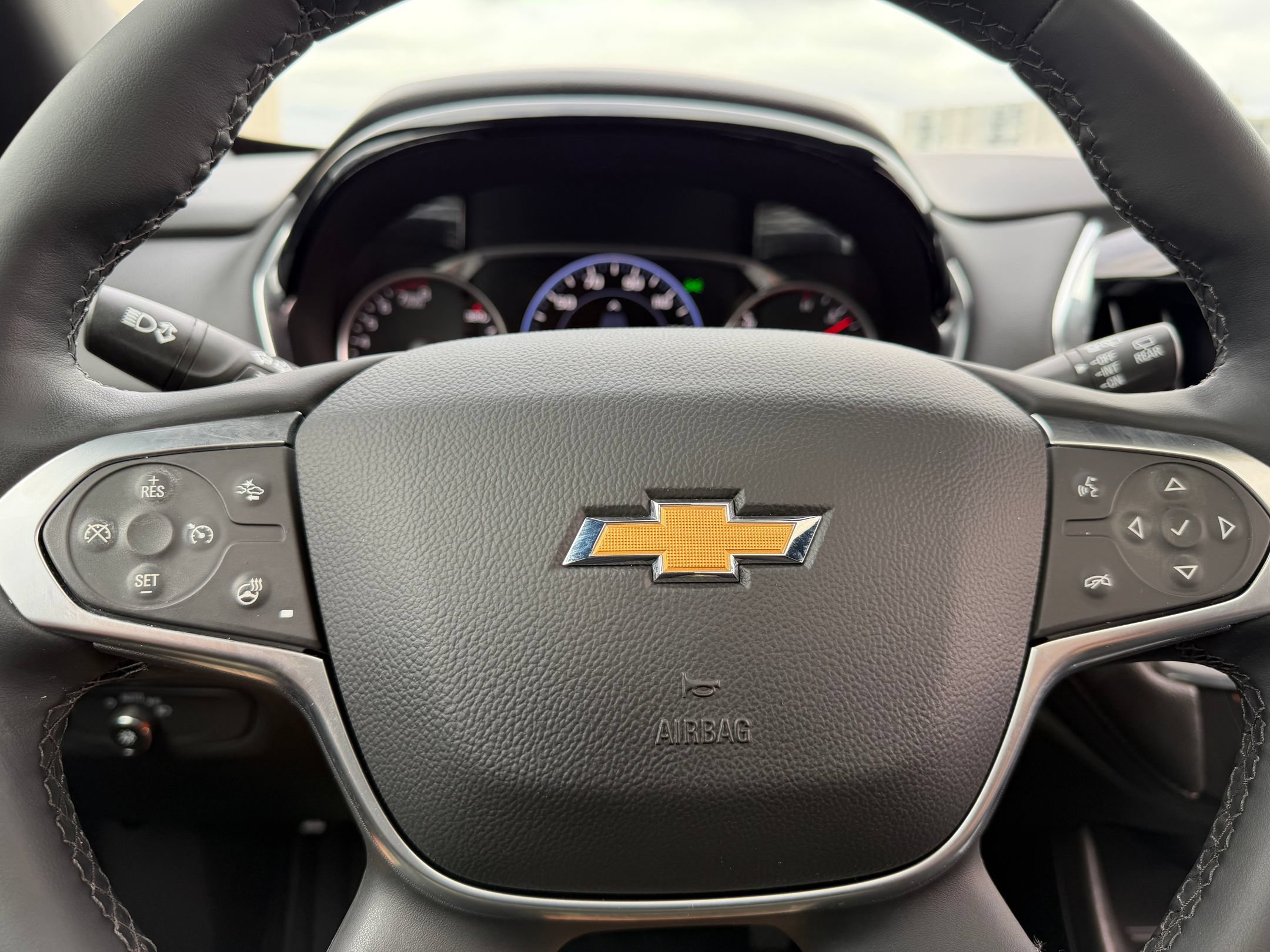 Used 2023 Chevrolet Traverse High Country AWD/4WD image 11