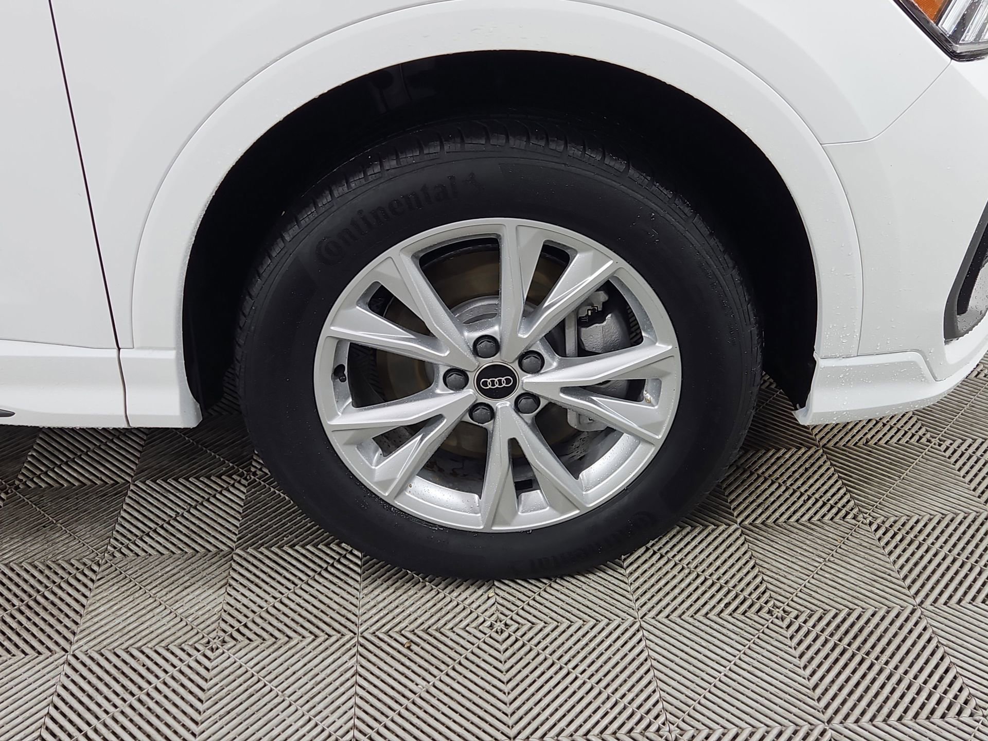 Certified 2025 Audi Q3 2.0T Premium w/ Convenience Package image 10