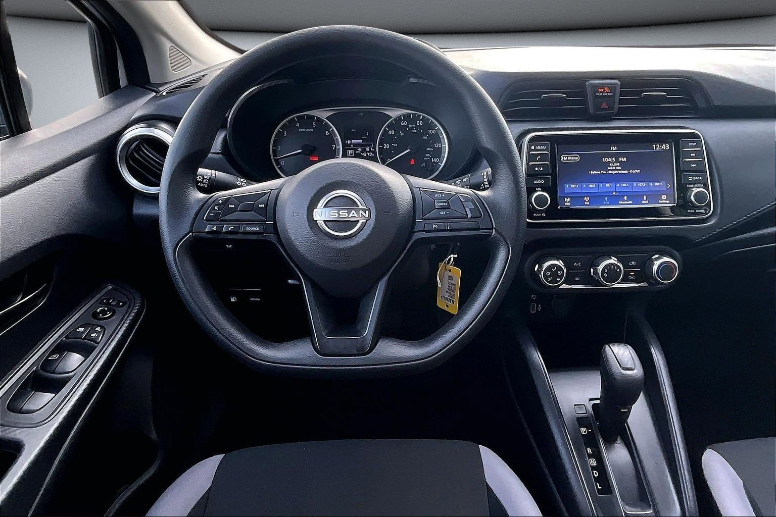 Used 2025 Nissan Versa S w/ Trunk Package image 8