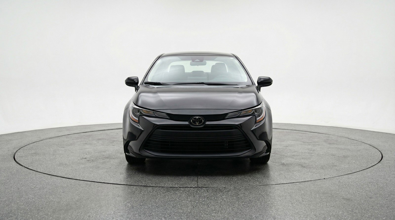 Used 2025 Toyota Corolla LE FWD image 2