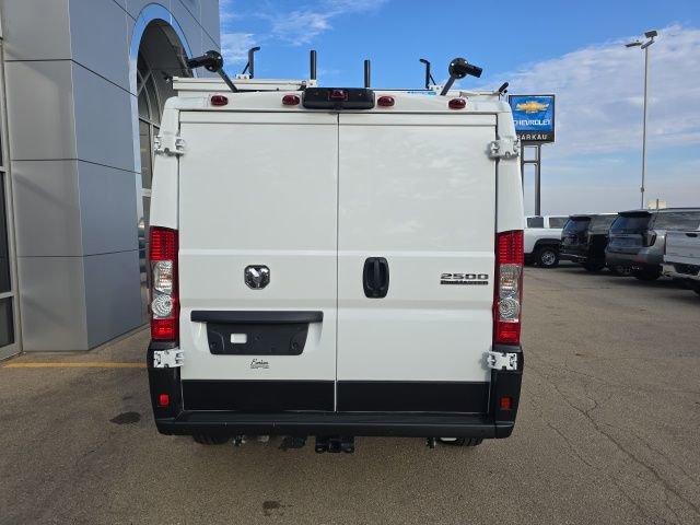 Used 2025 RAM ProMaster 2500 w/ Quick Order Package 22G SLT FWD image 6
