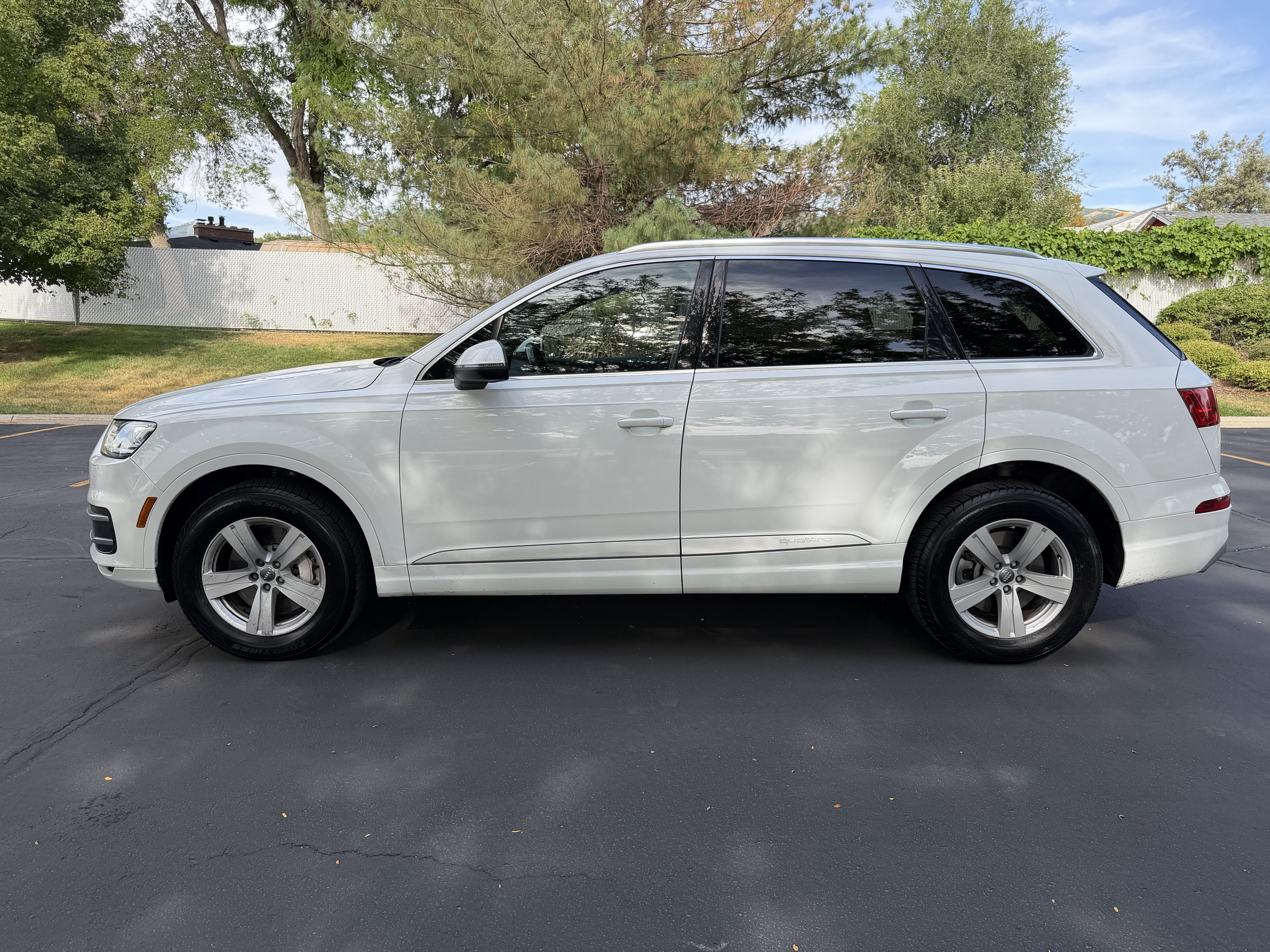 Used 2019 Audi Q7 2.0T Premium w/ Convenience Package AWD/4WD image 3
