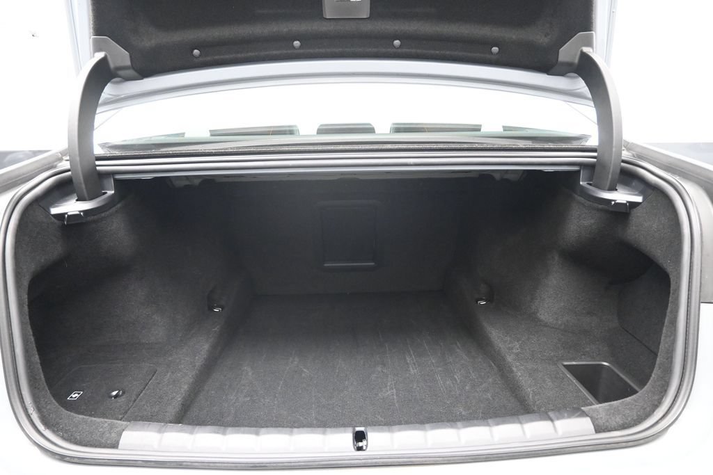 Used 2026 BMW 740i xDrive AWD/4WD image 25
